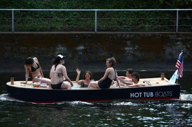 hot tub boat